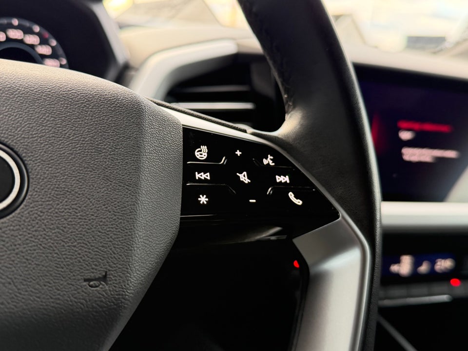 Audi Q4 e-tron 40 Advanced 5d