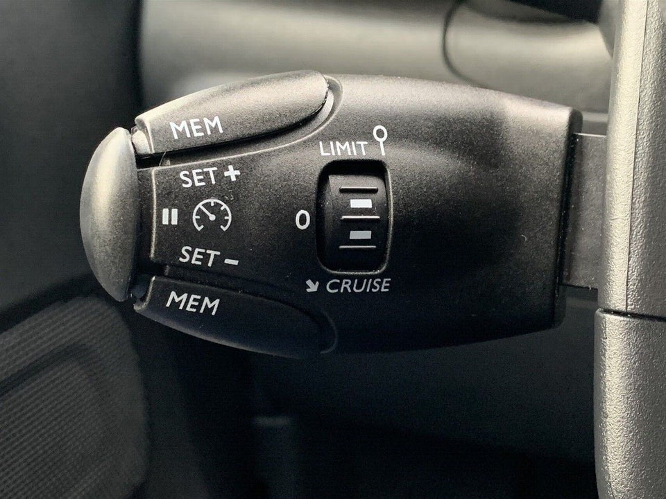 Citroën C3 1,2 PureTech 83 Attraction 5d