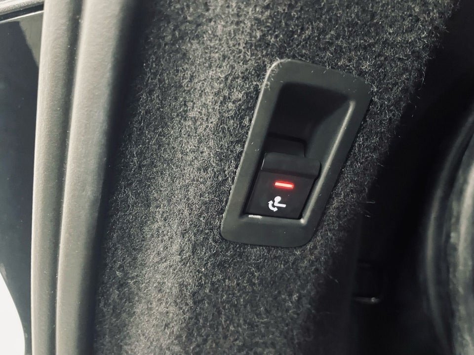 Audi Q4 e-tron 40 Advanced 5d