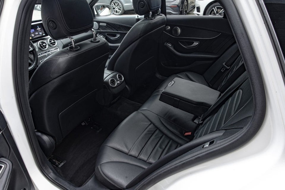 Mercedes C220 d 2,2 AMG Line stc. aut. 5d