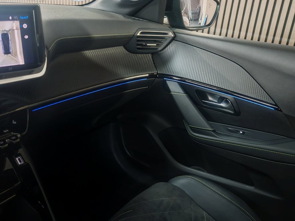 Peugeot e-208 54 GT 5d