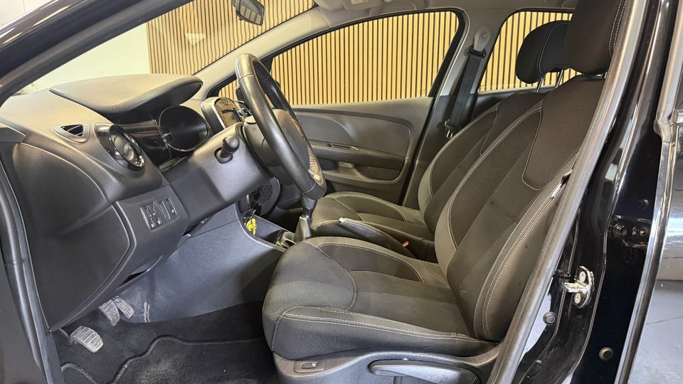 Renault Clio IV 0,9 TCe 90 Zen Sport Tourer 5d