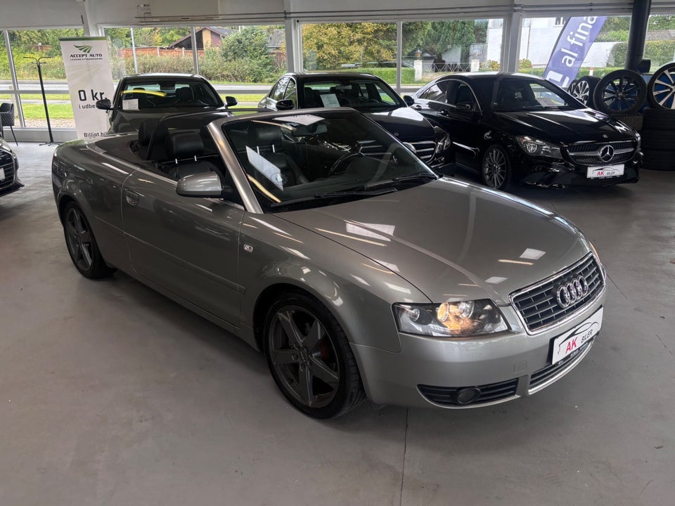 Audi A4 2,4 V6 Cabriolet Multitr. 2d