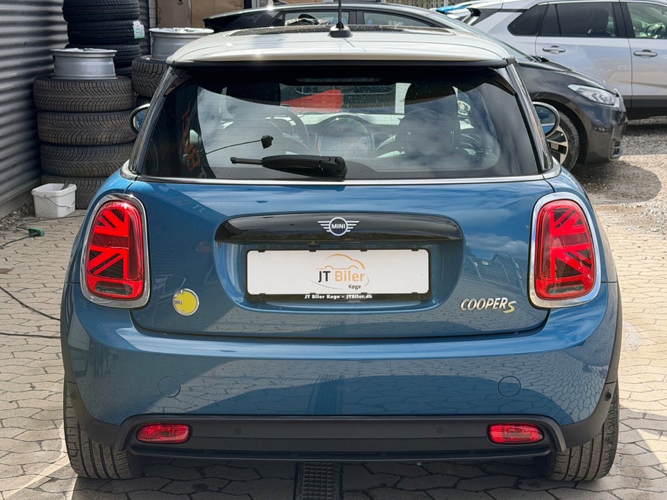 MINI Cooper SE Maximise 3d
