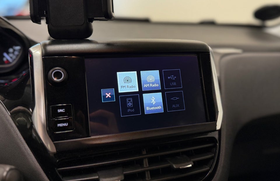 Peugeot 208 1,2 VTi 82 Chili+ 5d