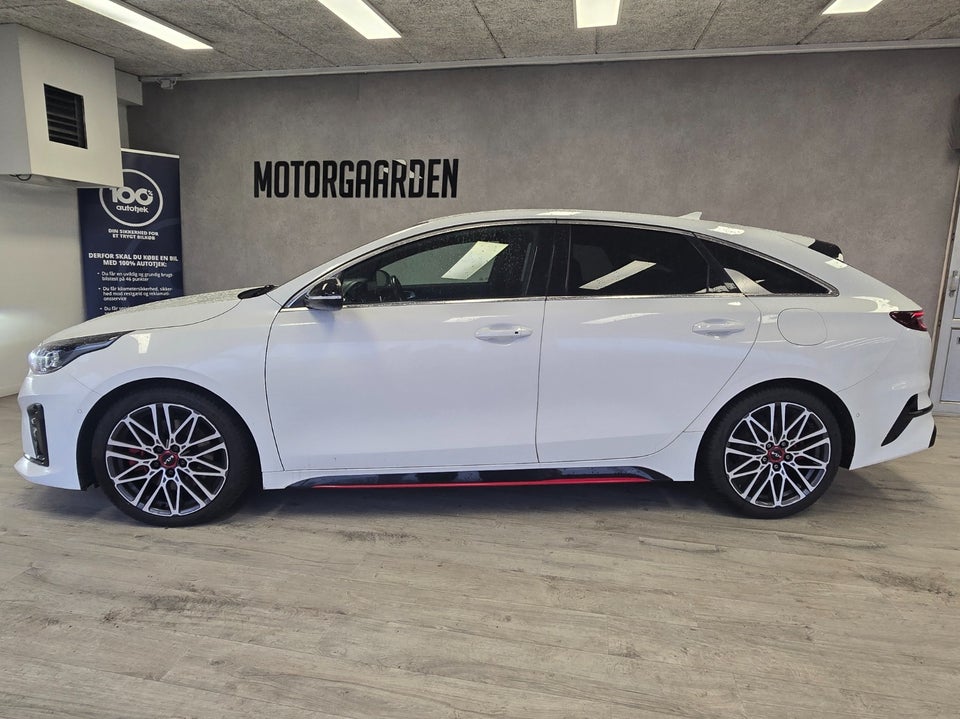 Kia ProCeed 1,6 T-GDi GT DCT 5d