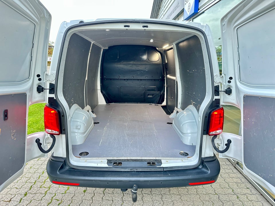 VW Transporter 2,0 TDi 150 Kassevogn DSG lang