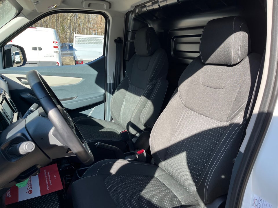 Maxus e-Deliver 3 52 Cargo Van SWB