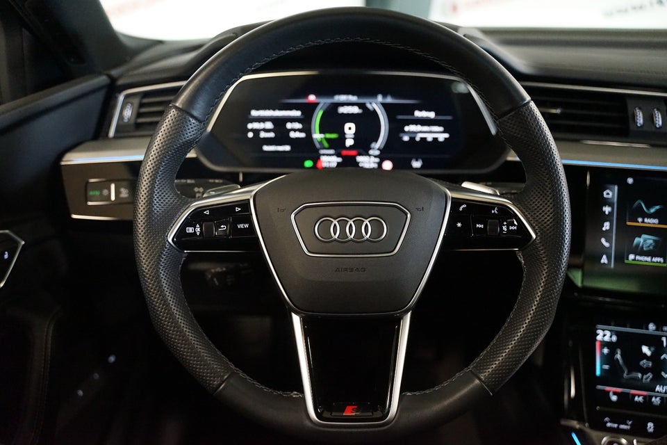 Audi e-tron 55 S-line Sportback quattro 5d