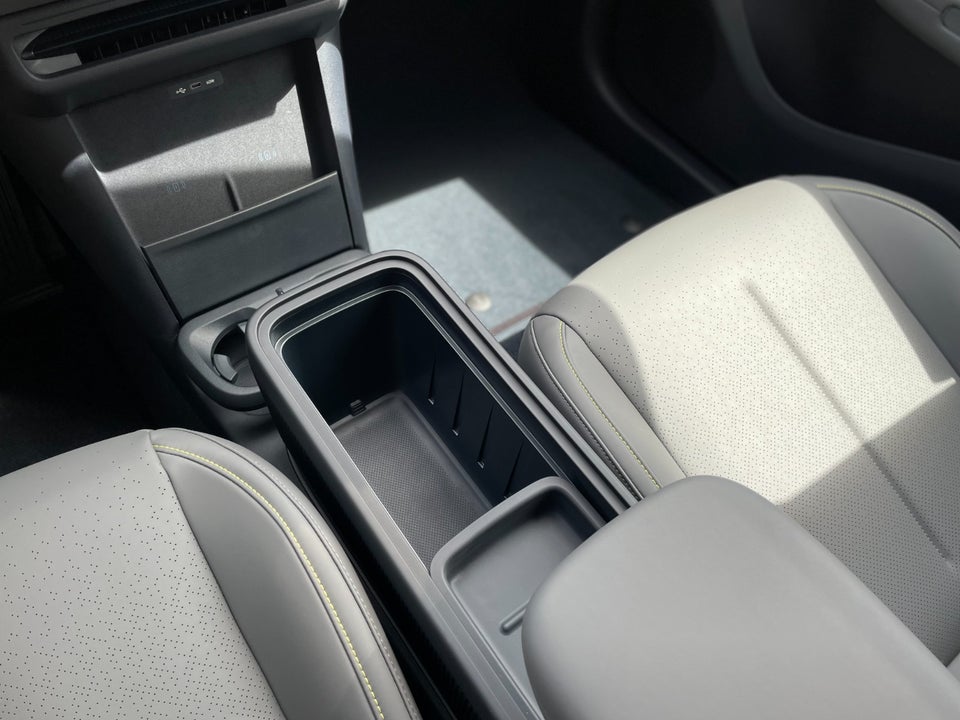 Lynk & Co 02 More 5d