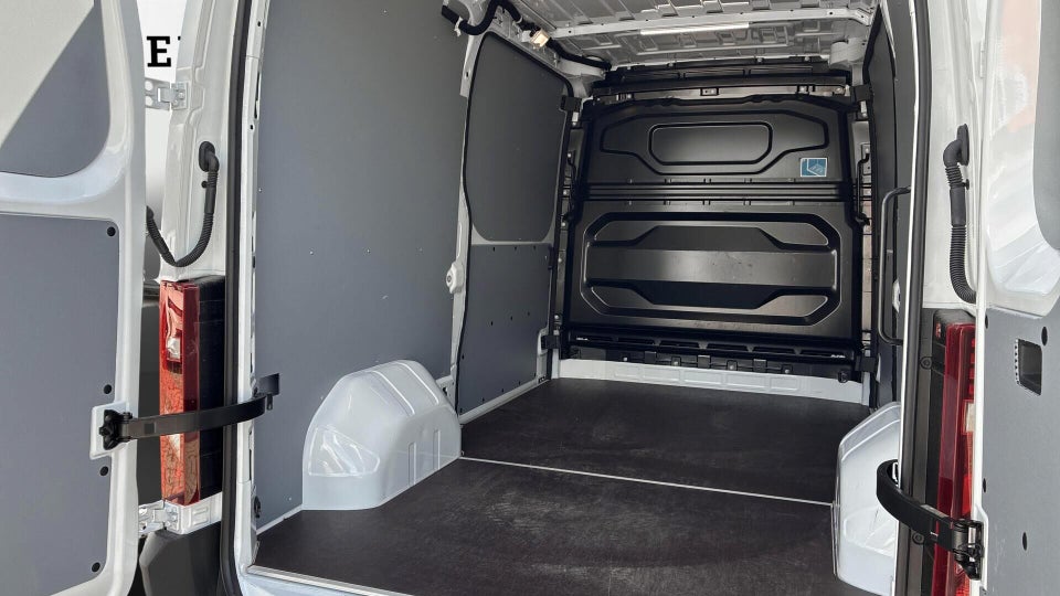 Renault Master V T33 2,0 dCi 150 L2H2 Kassevogn Tekno aut.