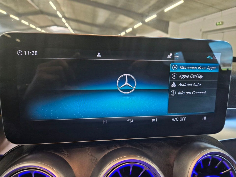 Mercedes C300 de 2,0 AMG Line stc. aut. 5d