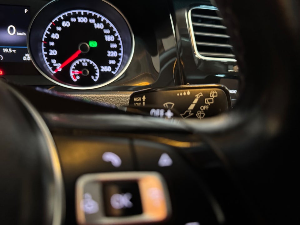 VW Golf VII 1,5 TSi 150 Highline Variant DSG 5d
