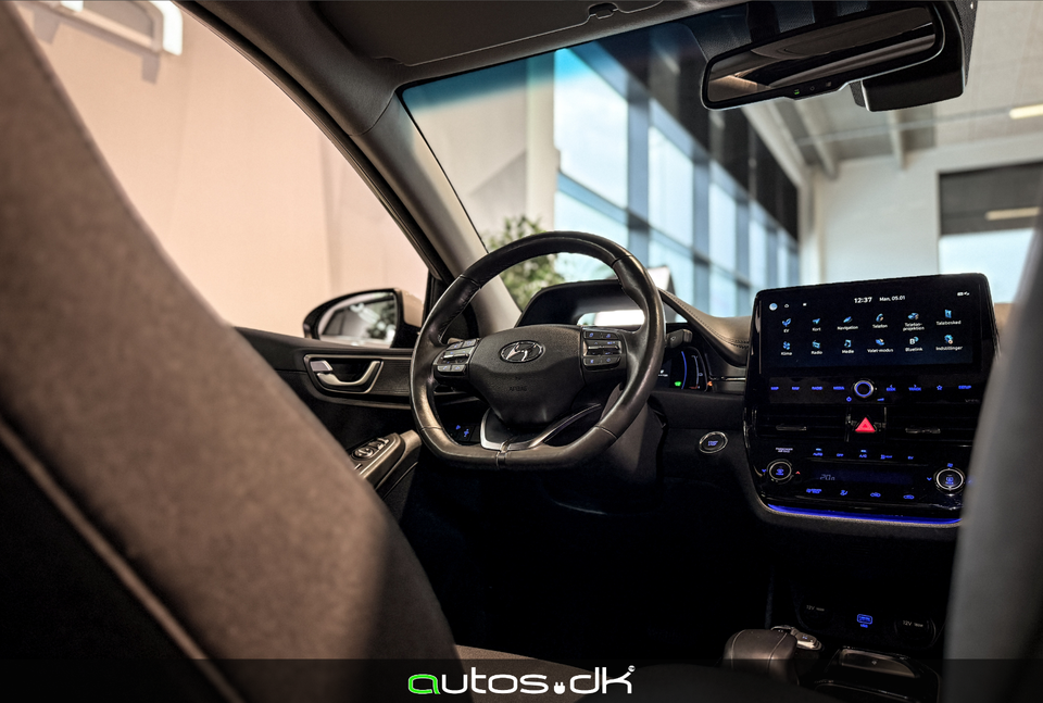 Hyundai Ioniq 40 EV Premium 5d
