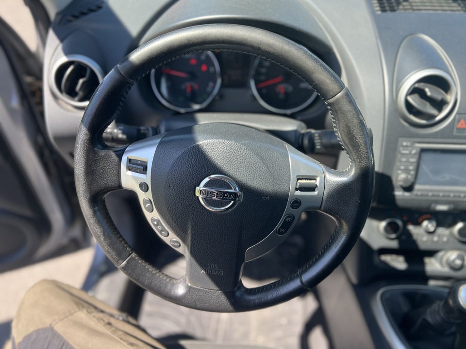 Nissan Qashqai 1,6 dCi Tekna 5d