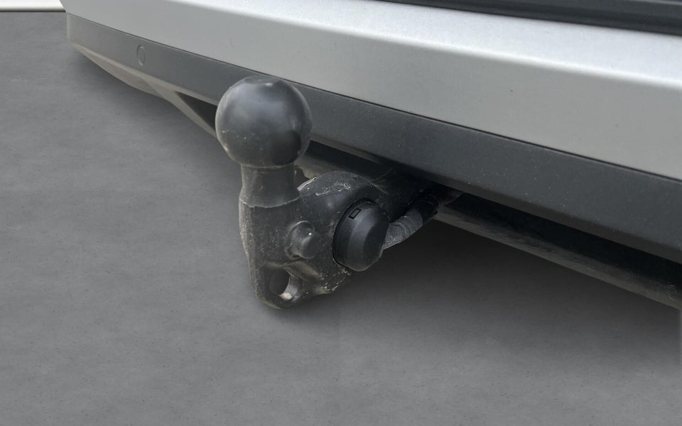 Ford Explorer 82 Premium Extended Range 5d