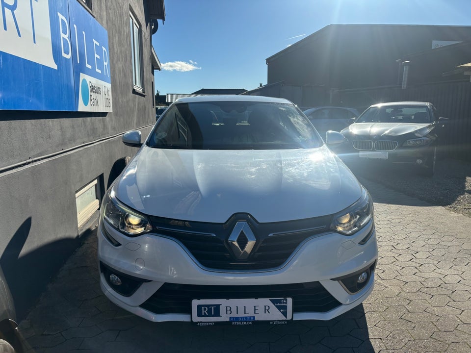 Renault Megane IV 1,2 TCe 100 Zen 5d