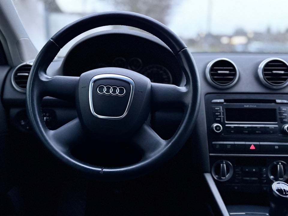 Audi A3 1,9 TDi Ambiente Sportback 5d