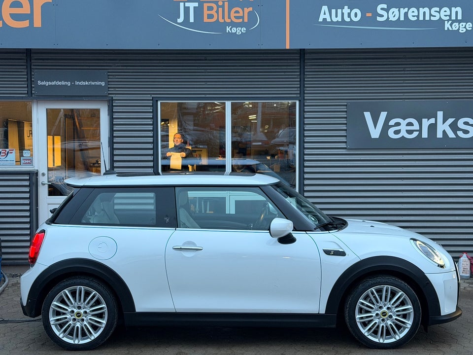 MINI Cooper SE Maximise 3d