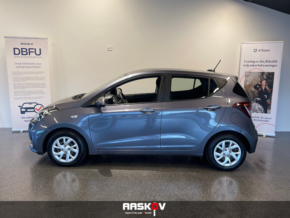 Hyundai i10 1,0 Spring Deluxe 5d