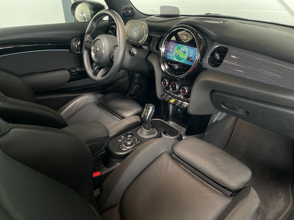 MINI Cooper SE Maximise 3d