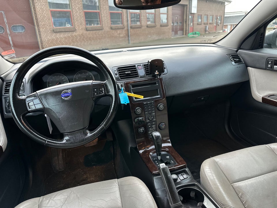 Volvo V50 2,4i Summum aut. 5d