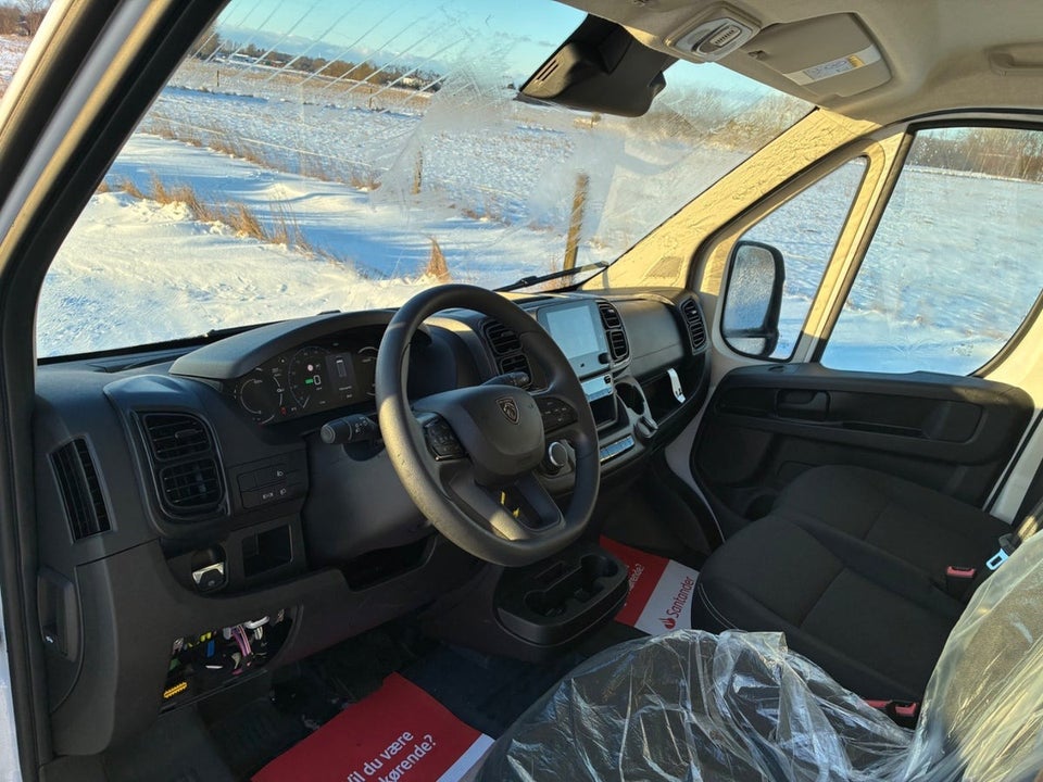 Peugeot e-Boxer 435 110 L3H2 Premium