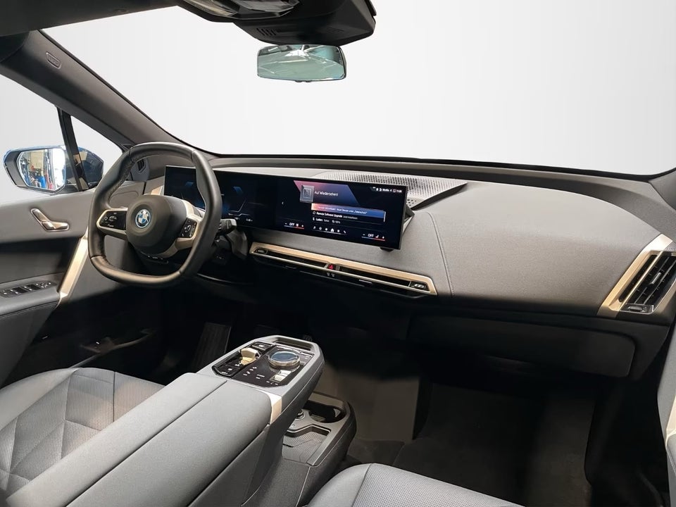 BMW iX xDrive40 Sport 5d