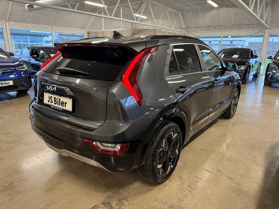 Kia Niro 64 EV Upgrade 5d