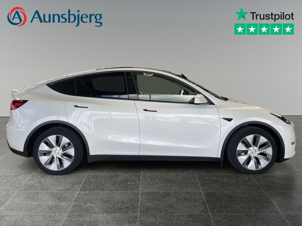 Tesla Model Y Long Range AWD 5d