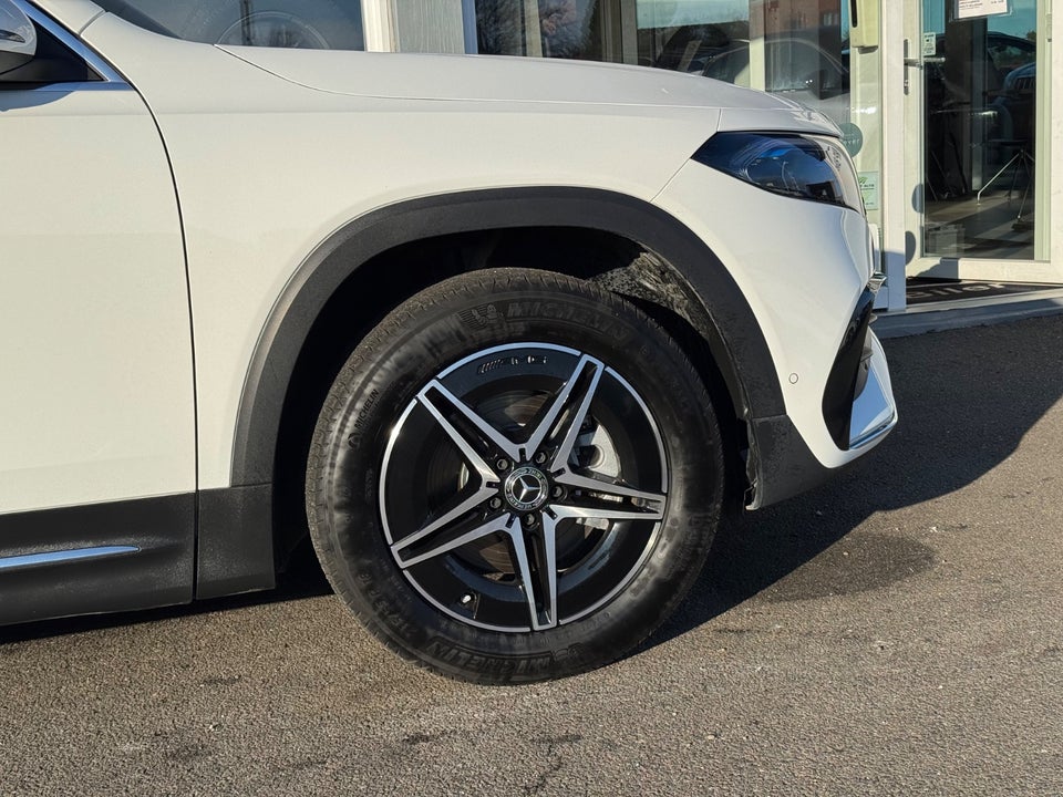 Mercedes EQB250+ AMG Line 5d