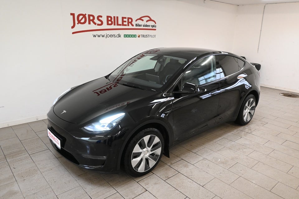 Tesla Model Y Long Range AWD 5d