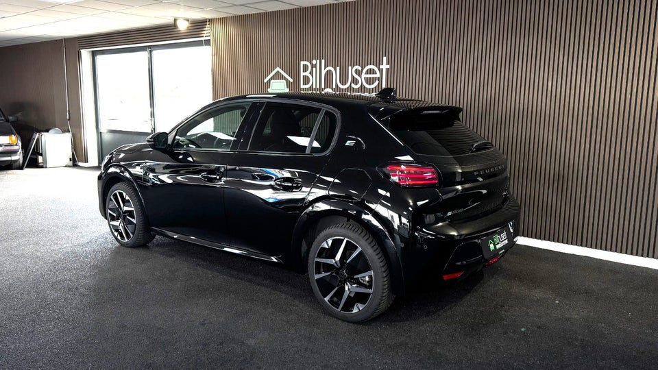 Peugeot e-208 54 GT 5d