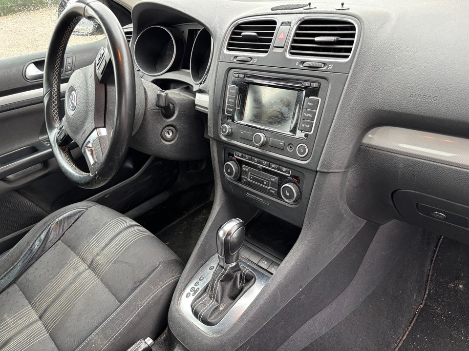 VW Golf VI 1,6 TDi 105 Match Variant DSG BMT 5d