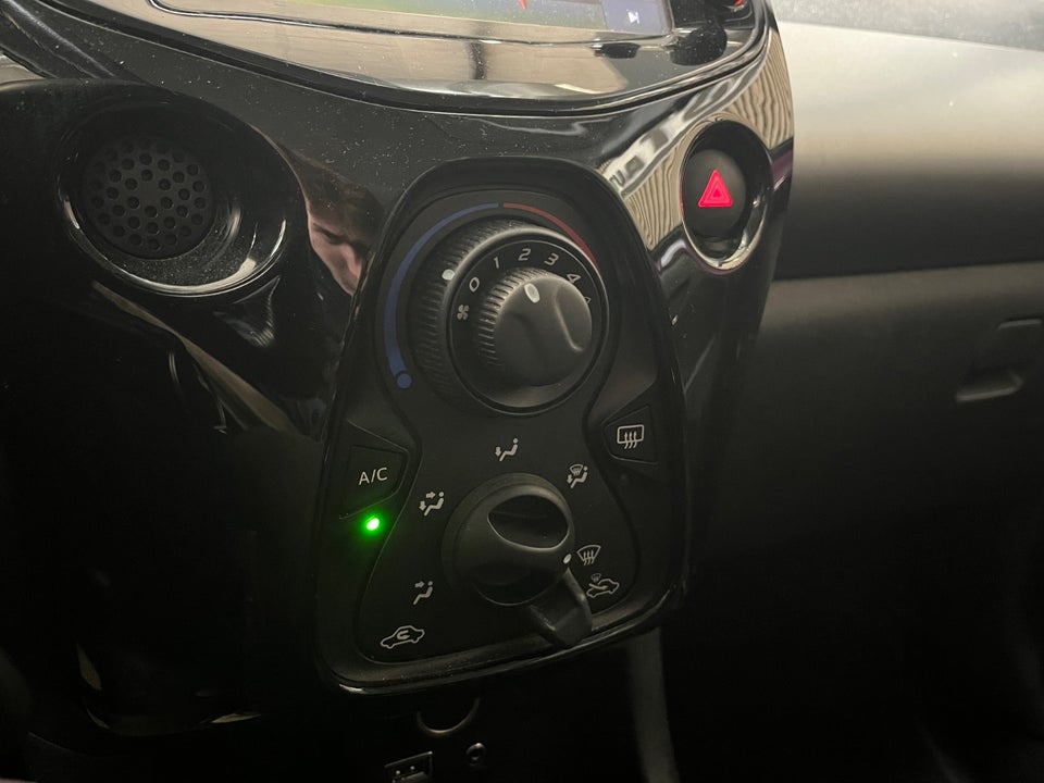 Peugeot 108 1,0 e-VTi 69 Access 5d