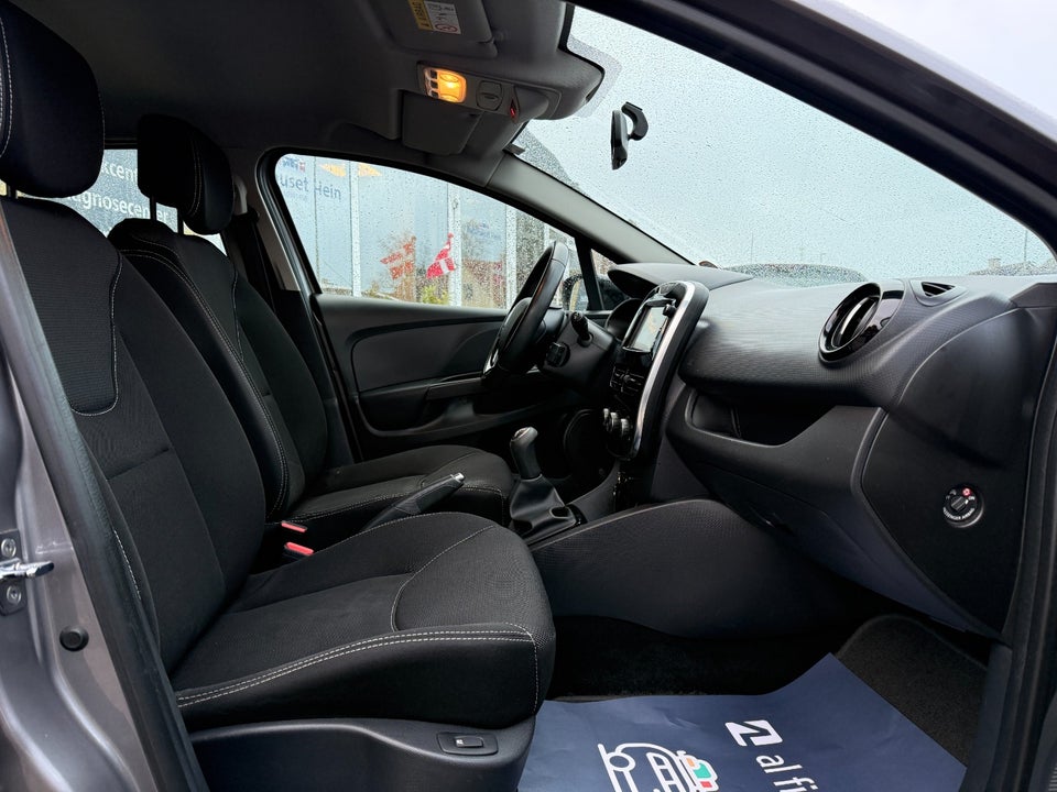 Renault Clio IV 0,9 TCe 90 Expression 5d