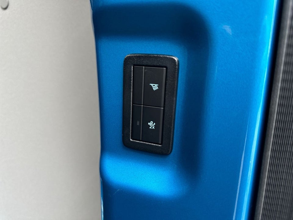 Ford E-Transit Custom 340L 64 Sport