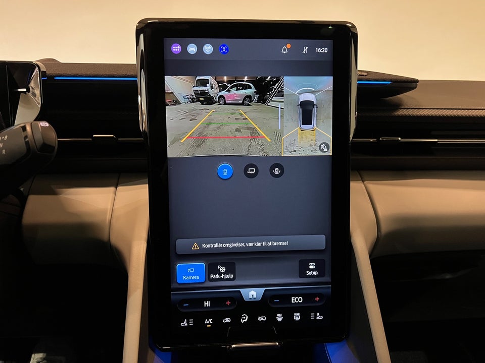 Ford Explorer 82 Premium Extended Range 5d