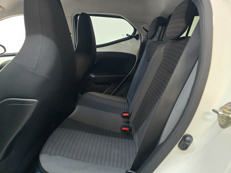 Toyota Aygo 1,0 VVT-i x-cite 5d