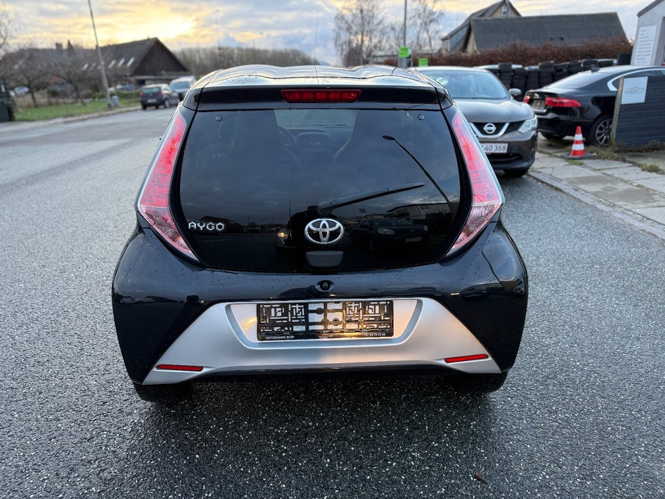 Toyota Aygo 1,0 VVT-i x-cellence 5d