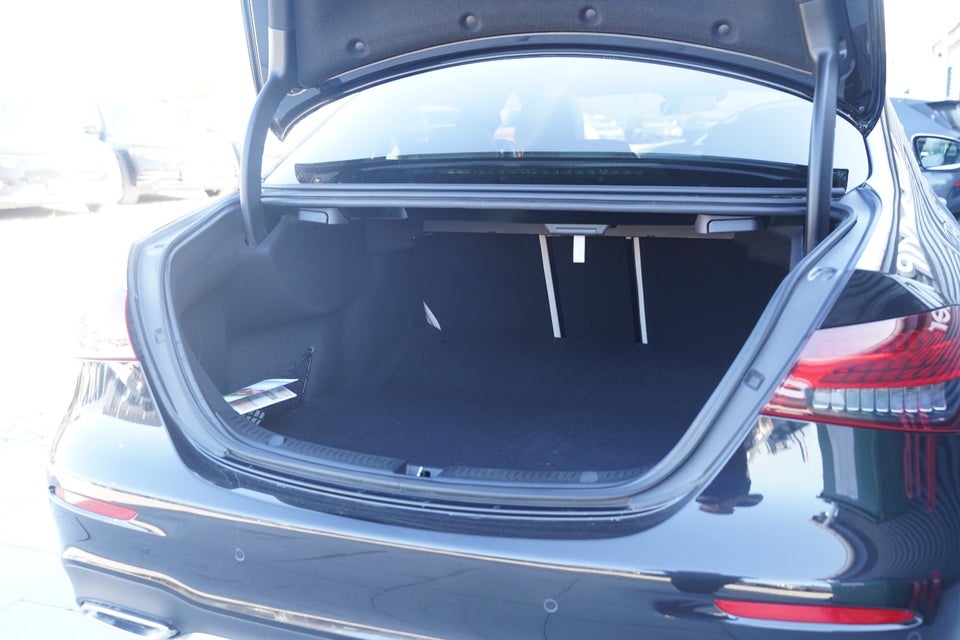 Mercedes E220 d 2,0 AMG Line Premium Plus aut. 4d