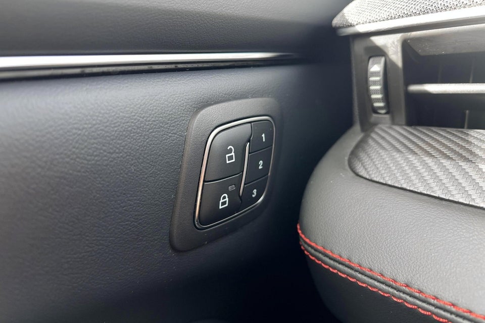 Ford Mustang Mach-E 75 Standard Range AWD 5d