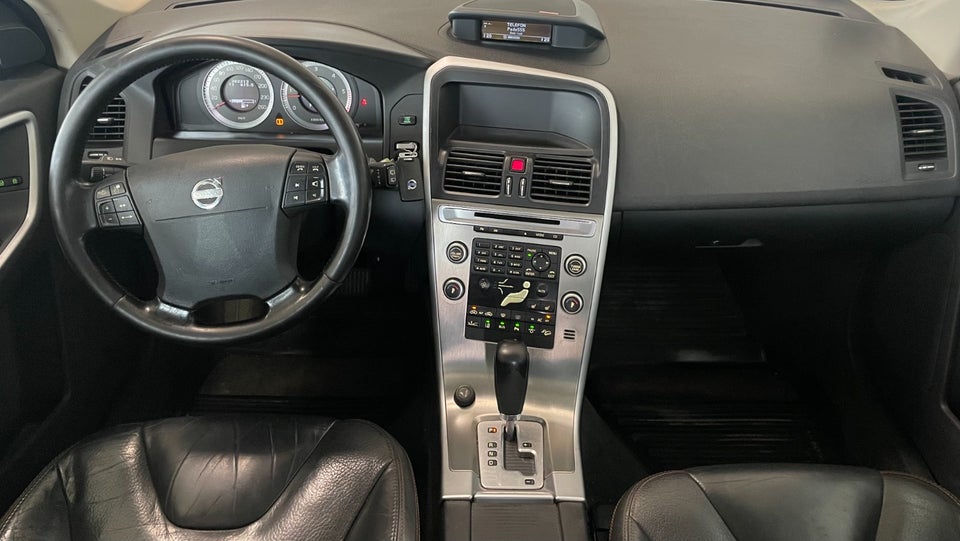 Volvo XC60 2,4 D5 163 Summun aut. AWD Van 5d