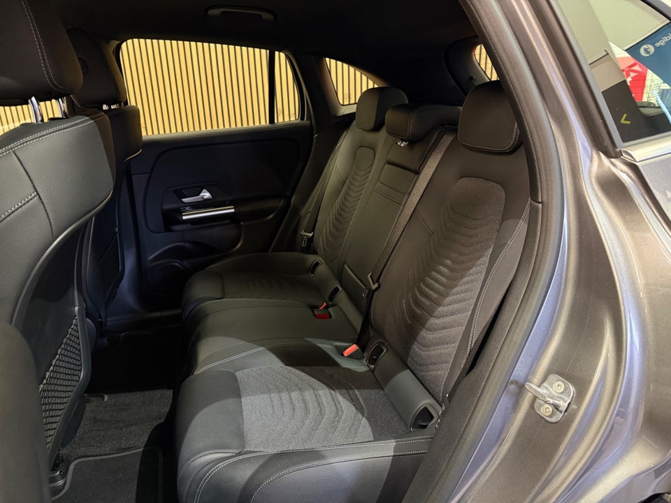 Mercedes EQA350 Progressive 4Matic 5d