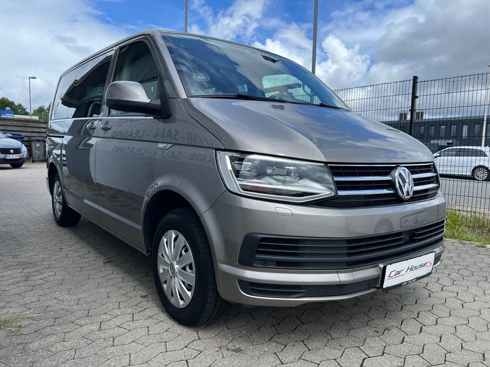 VW Multivan 2,0 TDi 150 Comfortline DSG kort
