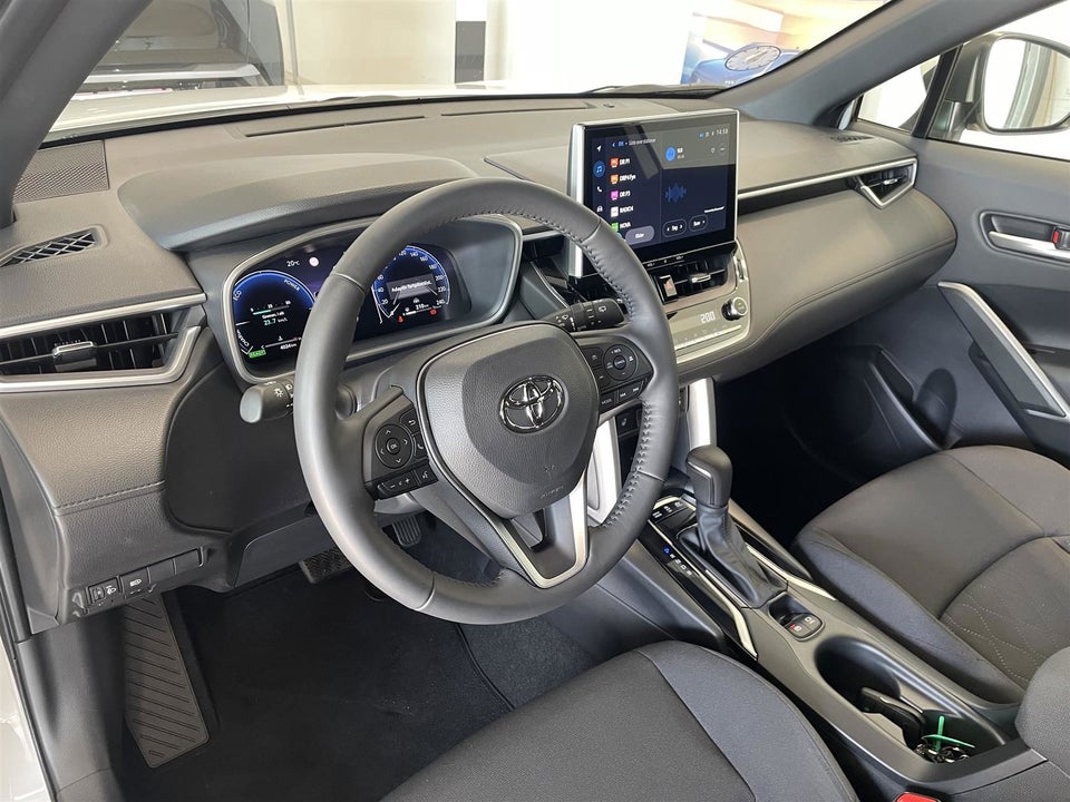 Toyota Corolla Cross 1,8 Hybrid Style Comfort CVT 5d