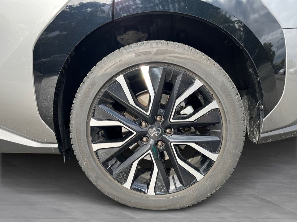 Toyota bZ4X 73 Executive AWD 5d
