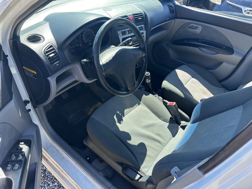 Kia Picanto 1,1 EX 5d