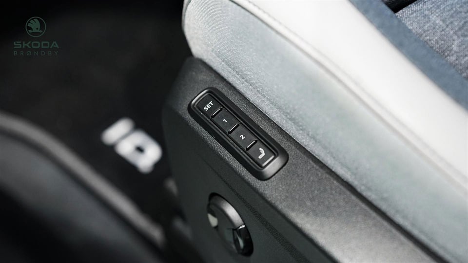 VW ID.Buzz 77 Style SWB 5d