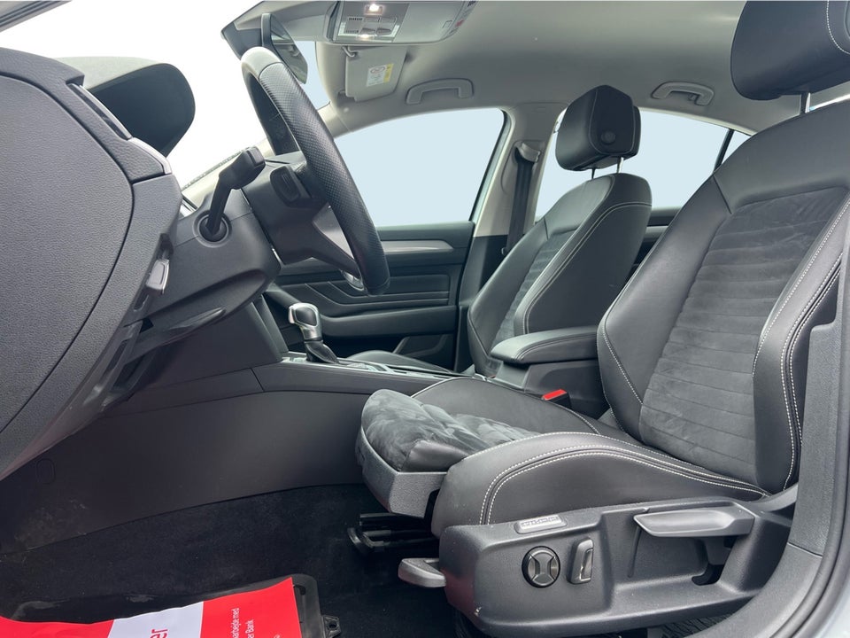 VW Passat 1,4 GTE High DSG 4d